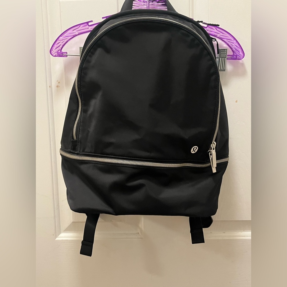 🍋 LIKE NEW Lululemon City Adventurer Backpack in Black - 17L/20L (?)